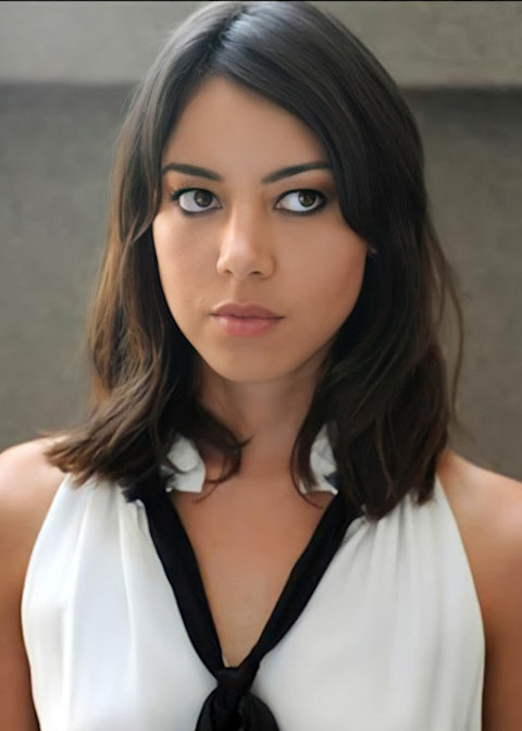 Aubrey Plaza - Glossy Borderless Photo - Actress - ID#0009