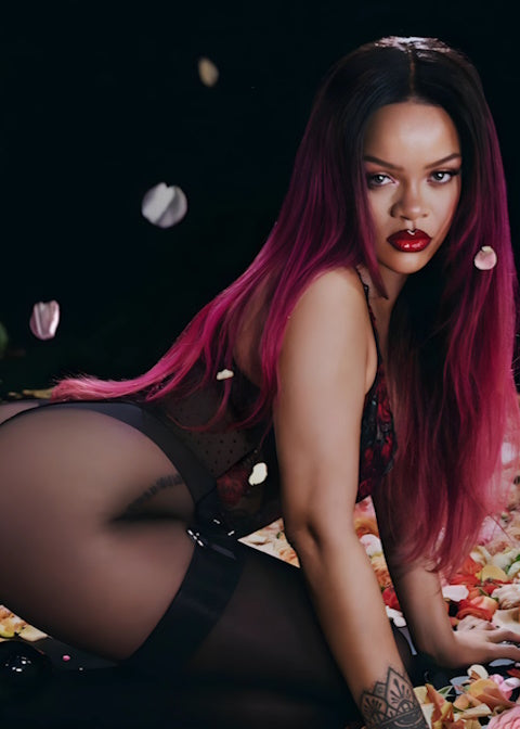 Rihanna - Glossy Borderless Photo - Pop R&B Singer - ID#0006